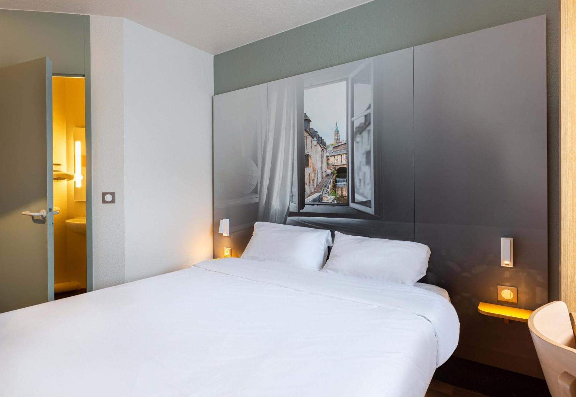 B&B Hotel Chartres Le Coudray Exterior foto