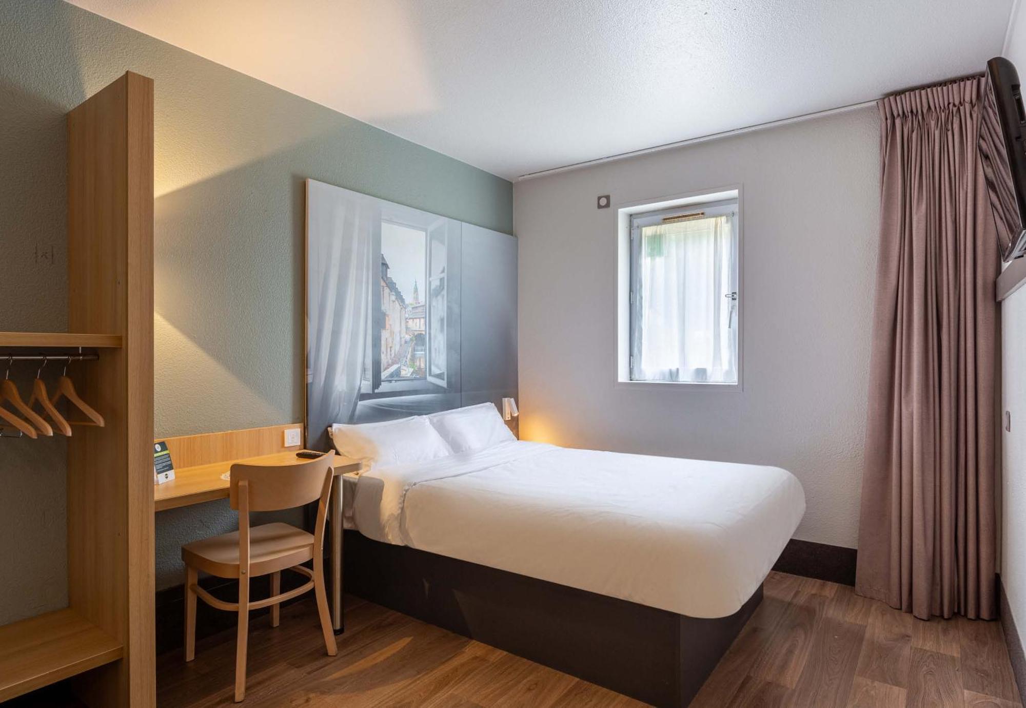 B&B Hotel Chartres Le Coudray Exterior foto