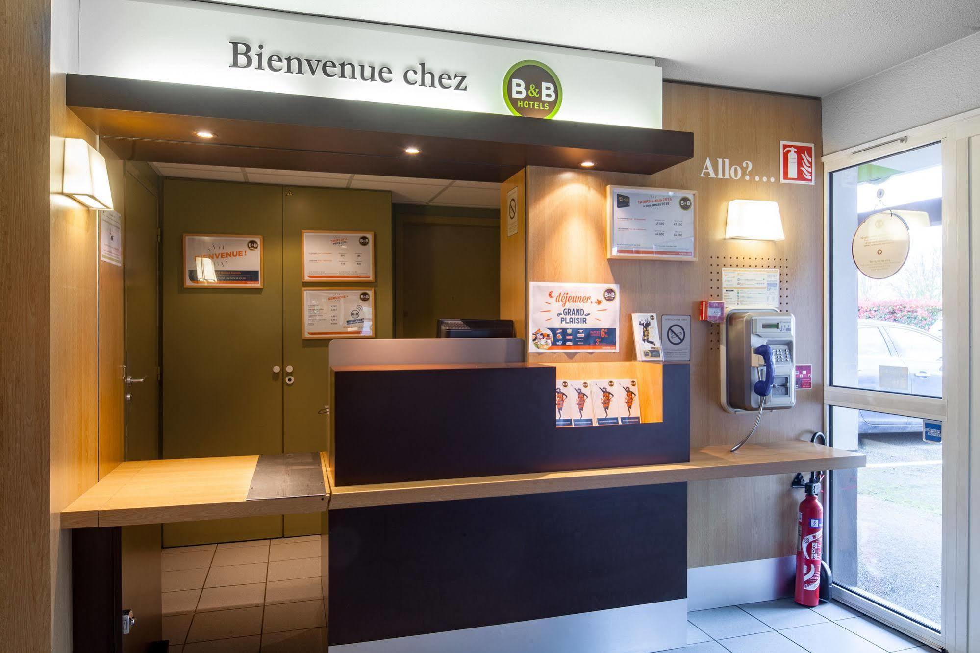 B&B Hotel Chartres Le Coudray Exterior foto