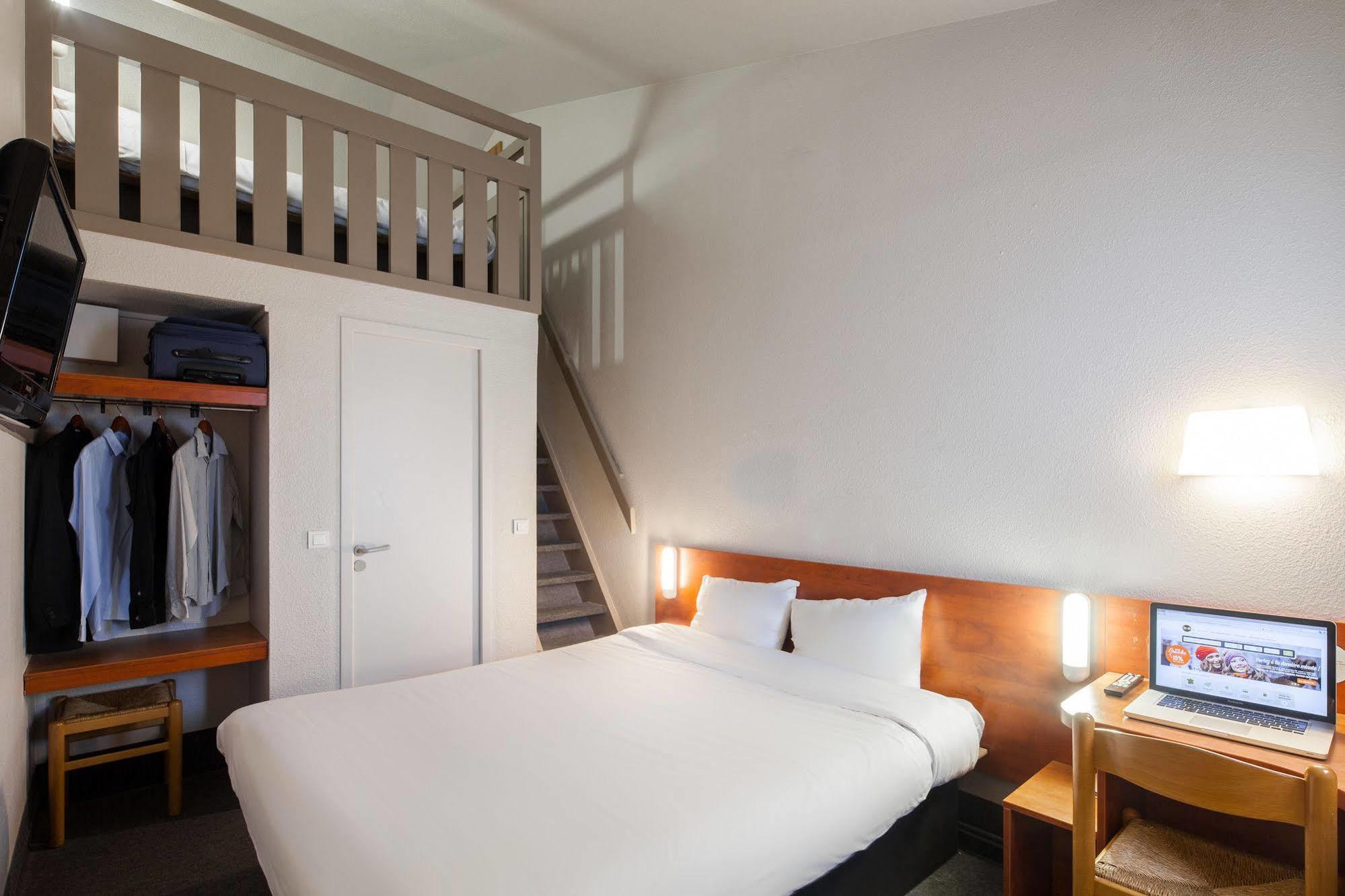 B&B Hotel Chartres Le Coudray Exterior foto